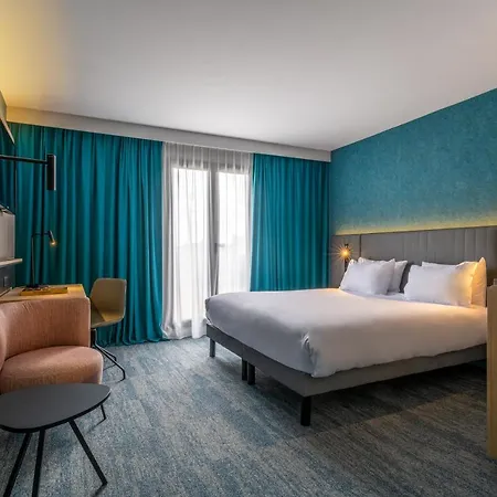 Hotel Centre By Ihg 4*