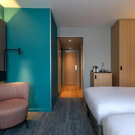 Centre By Ihg Hotel 4*