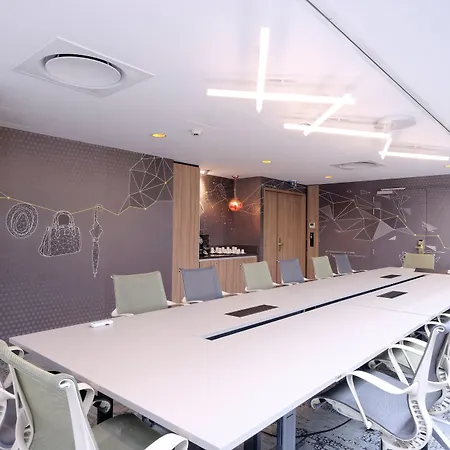 Centre By Ihg 4* Реймс