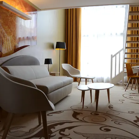 Centre By Ihg Готель Реймс