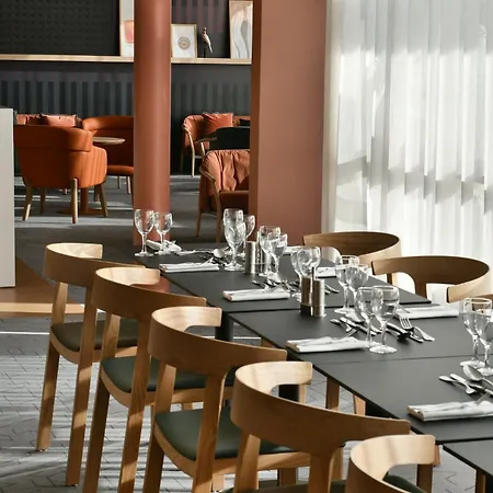 Centre By Ihg 4*
